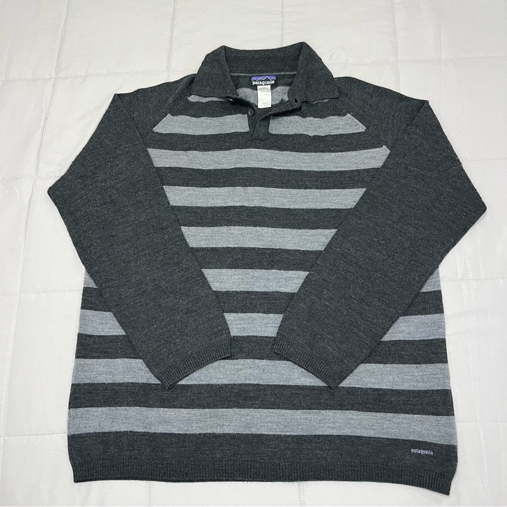 Patagonia Men’s XL Merino Wool Longsleeve Polo 1/4 Button Gray Stripes Sweater
